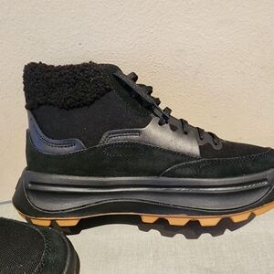 Sorel Black Lace-Up Platform Boot with Gum Outsole